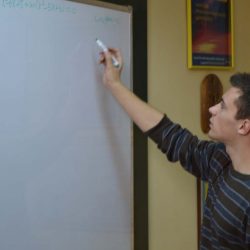 Nikola Sadovek na predavanju